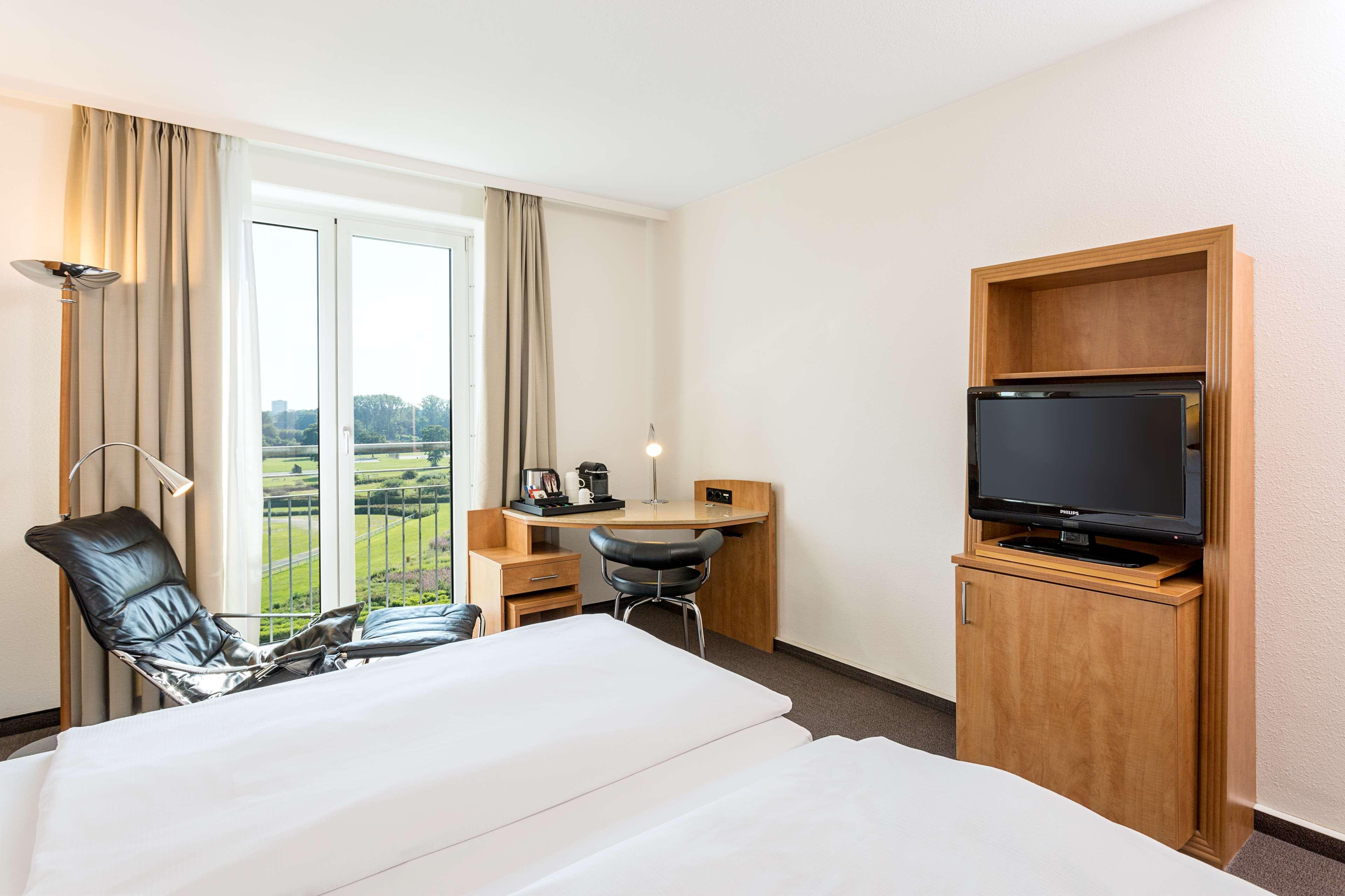 Nh Hamburg Horner Rennbahn Hotel Exterior foto